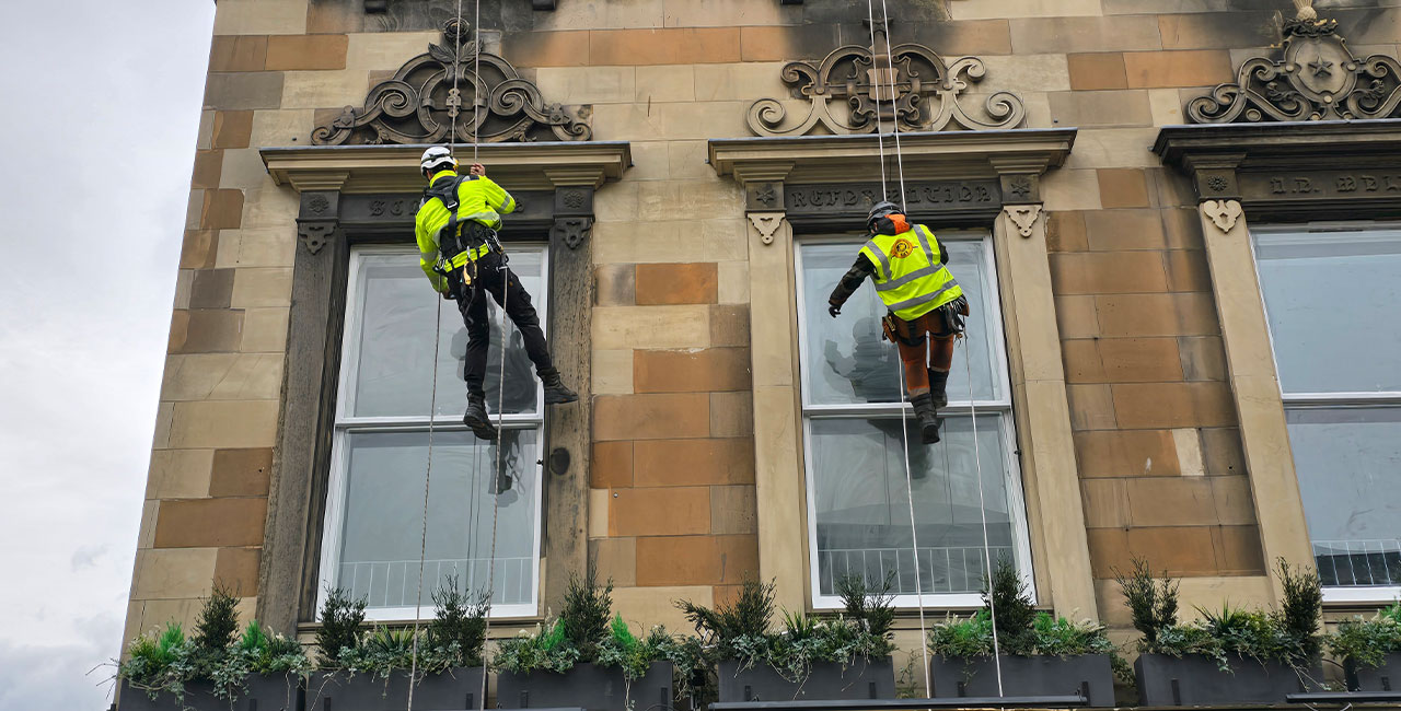 Building-Rope-Access